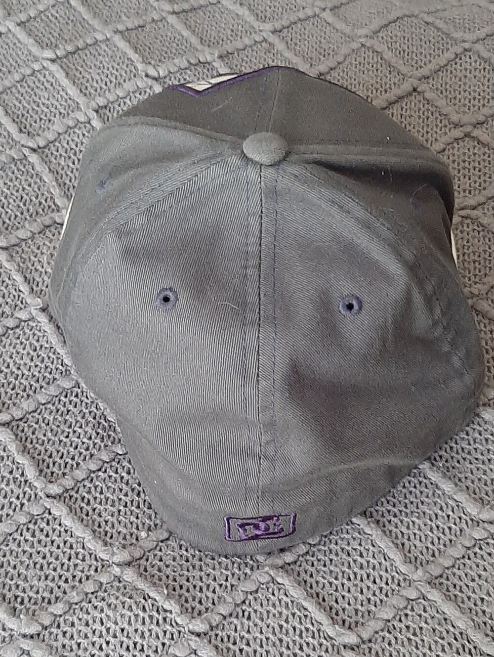 DC Skateboards Flexfit Hat - Picture 4 of 10